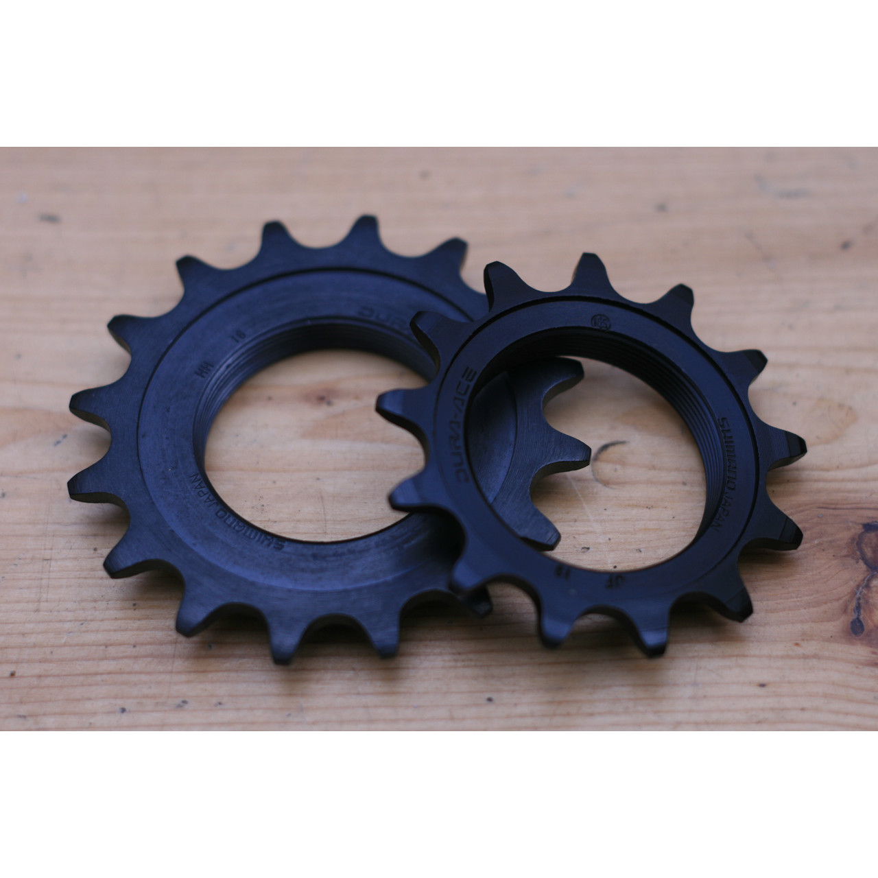 Moyeu Arrière Shimano Dura-Ace 7600 - Grande Bride, 32 Trous, NOS