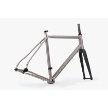 Curve Cycling - Belgie ULTRA Titanium Frameset