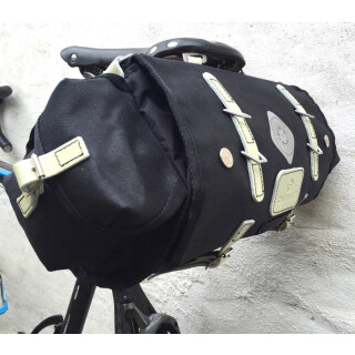 Carradice - Originals Lowsaddle Longflap Satteltasche - 15 Liter schwarz (weiße Straps)