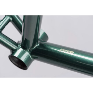 Genesis equilibrium 725 frameset hotsell
