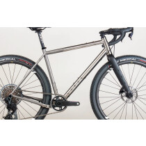 Curve Cycling - Big Kev V2 Titanium Frameset XM