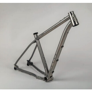 Curve Cycling - UpRock V2 Titanium Rahmen